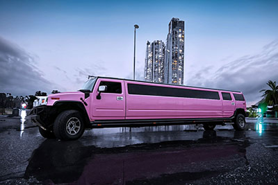 HUMMER LIMOUSINE ➨ pinke Stretchlimousine in Frankfurt am Main mieten ✓